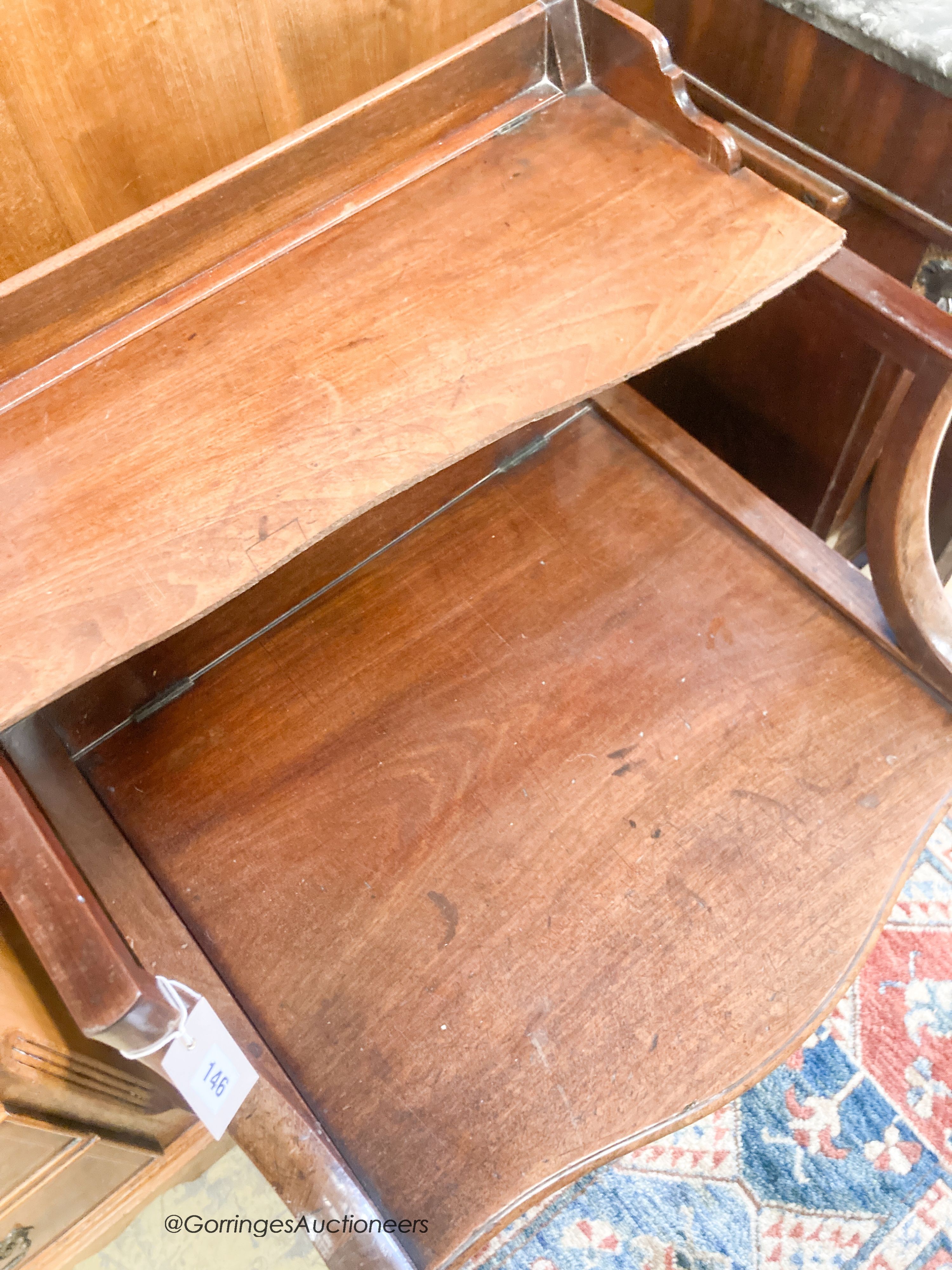 A George III mahogany serpentine commode, width 59cm, depth 48cm, height 76cm